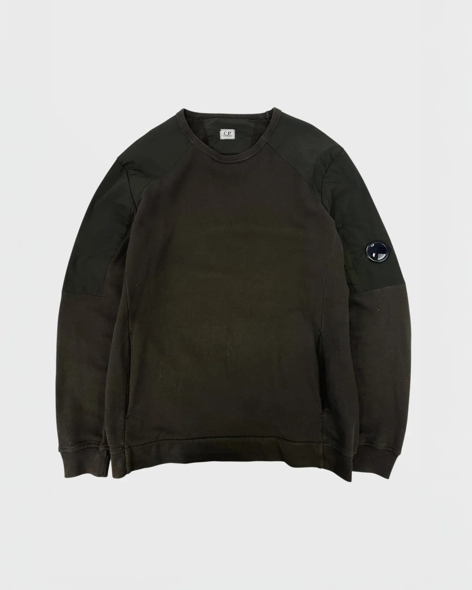 C.P. Company pull