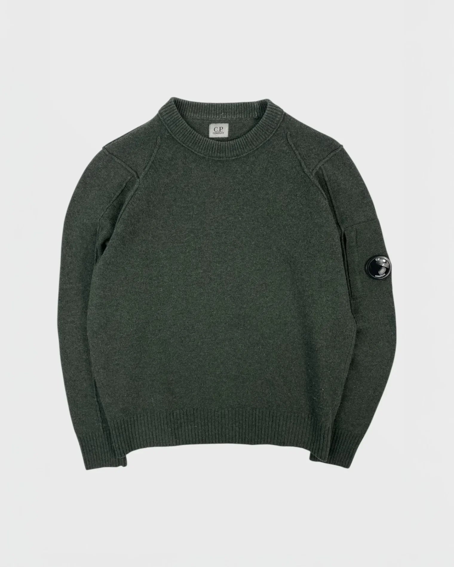 C.P. Company pull
