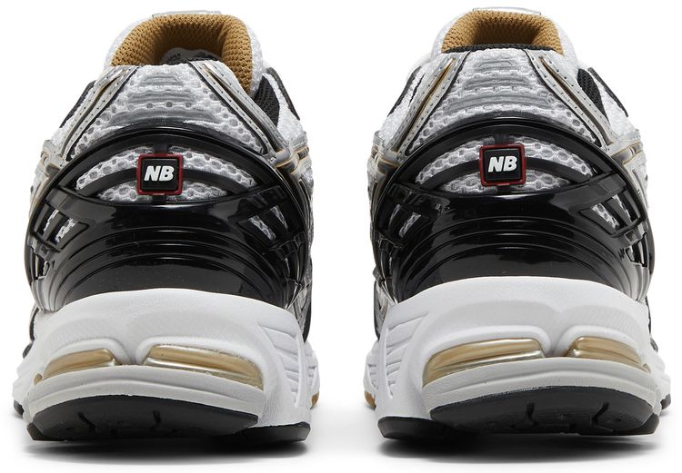 .New Balance 1906R Metallic Silver Metallic Gold
