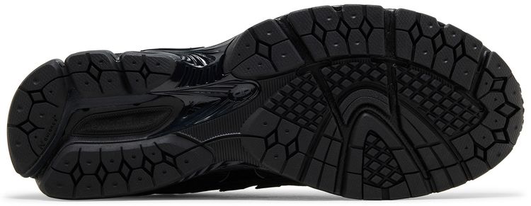 .New Balance 1906U Triple Black