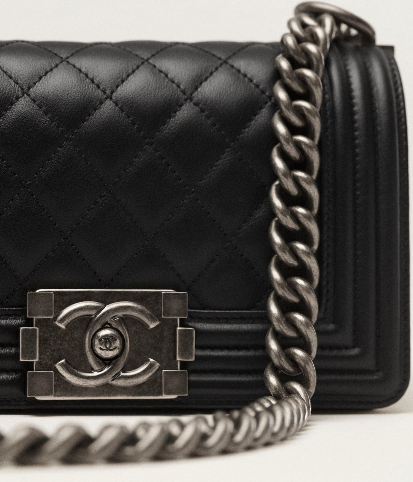 .PETIT SAC BOY CHANEL
