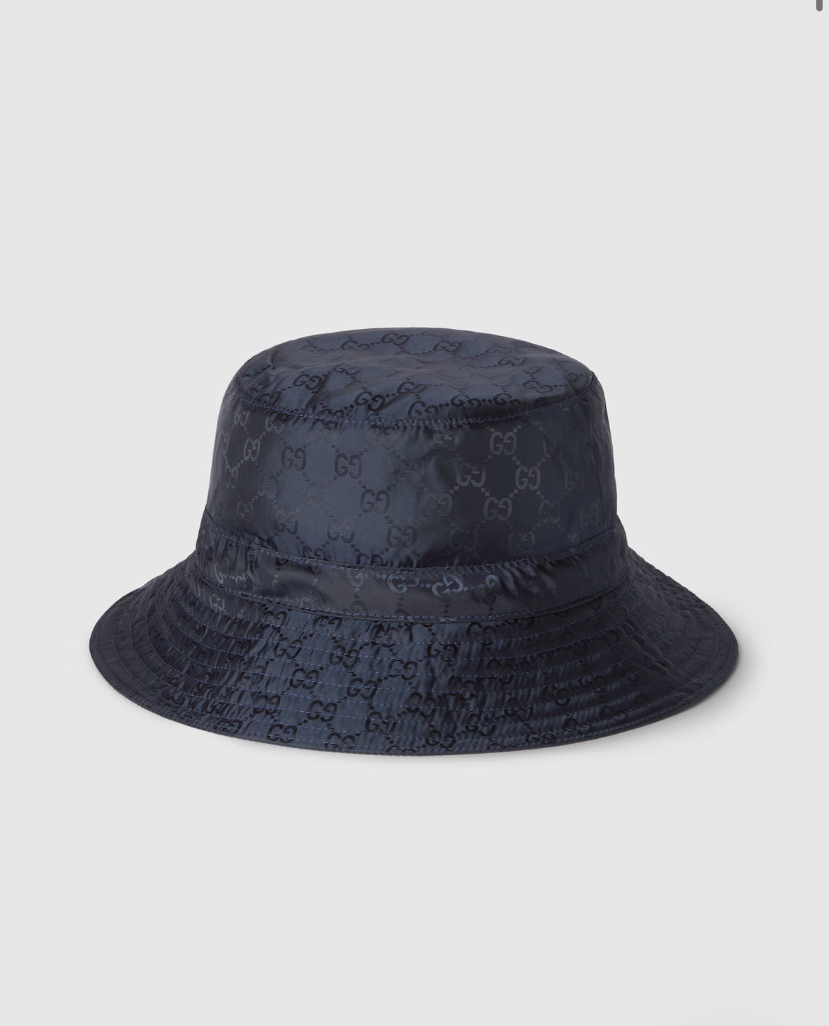 Chapeau bob réversible en nylon GG