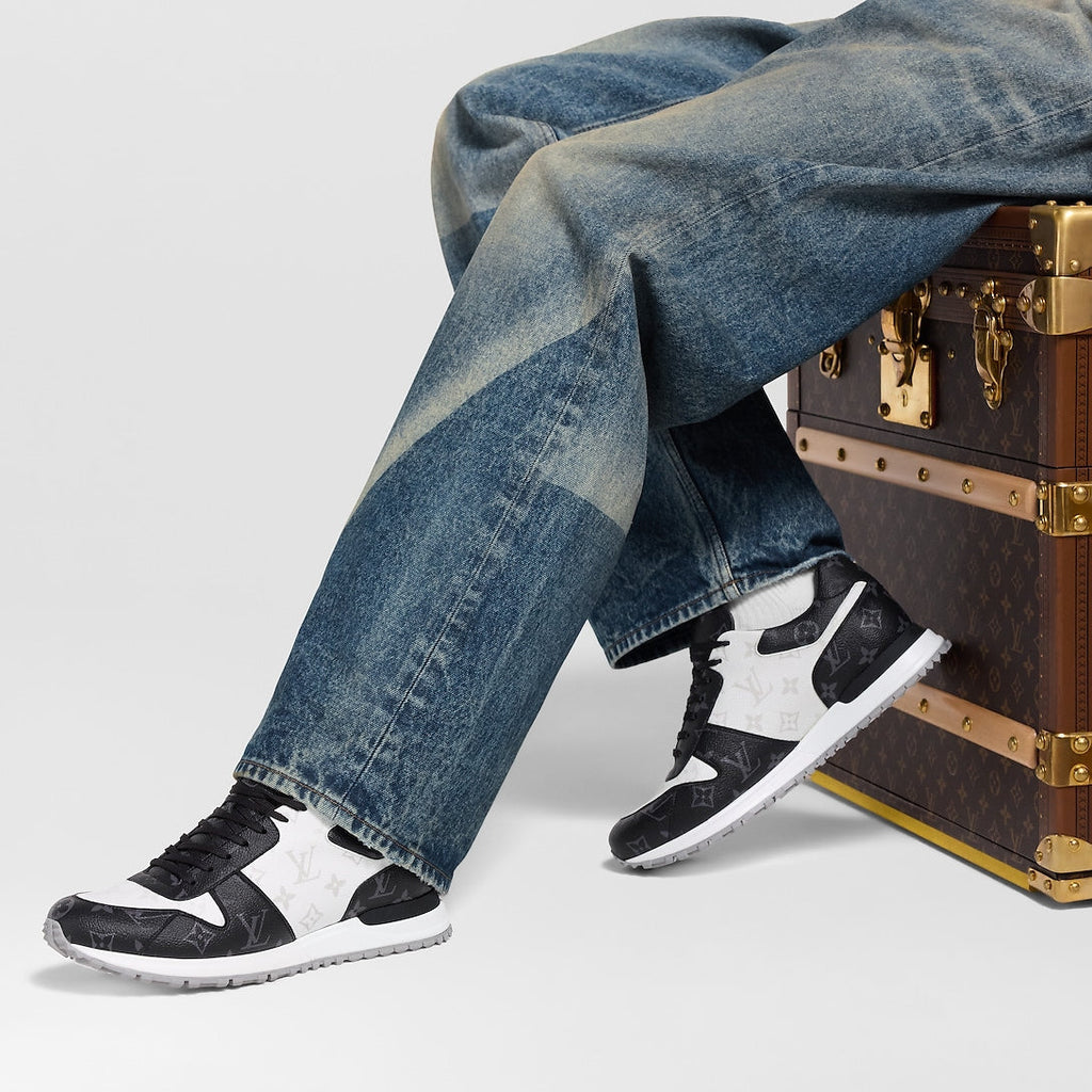 Sneaker Run Away