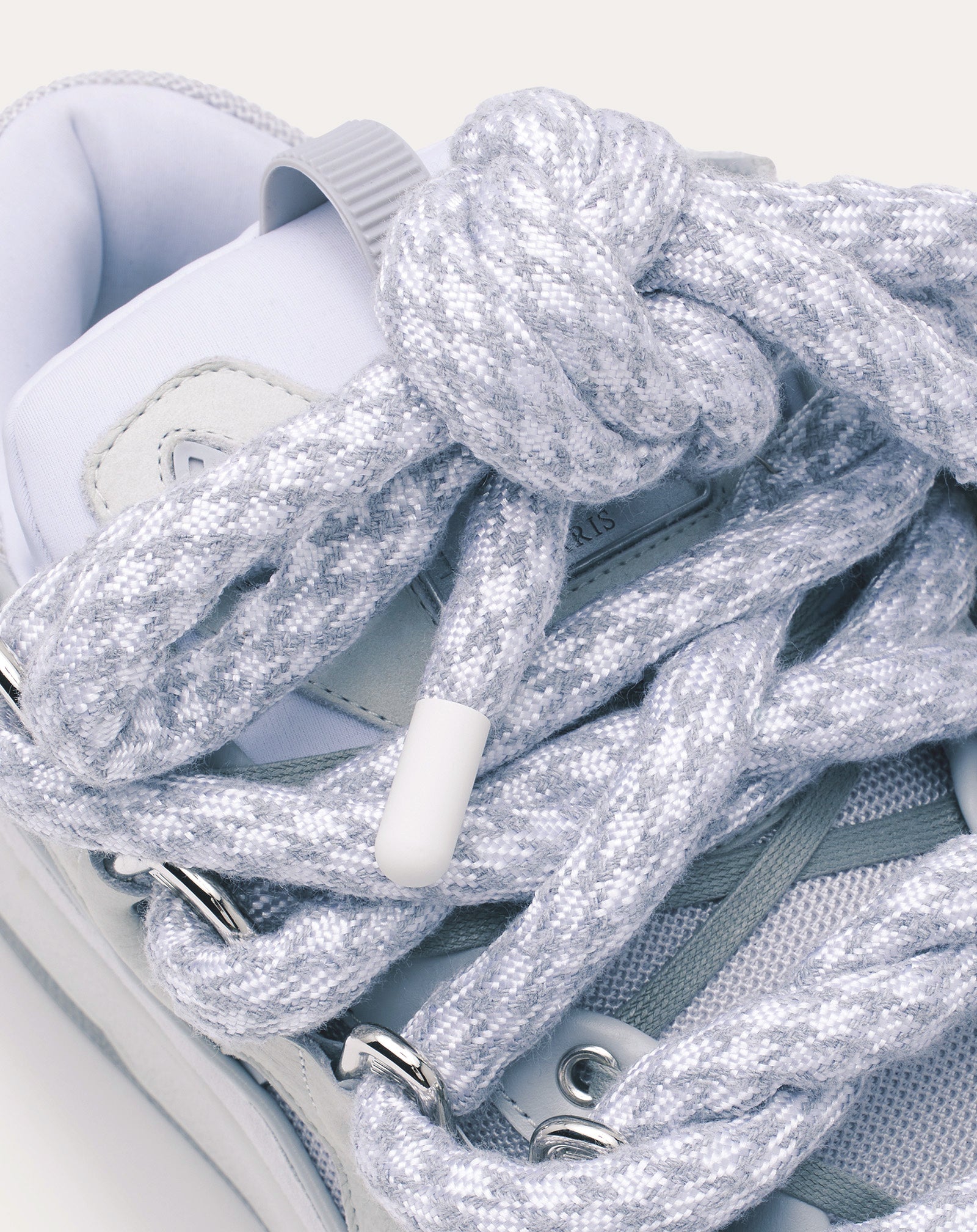 .LANVIN WITH SNAKE LACES BLANC