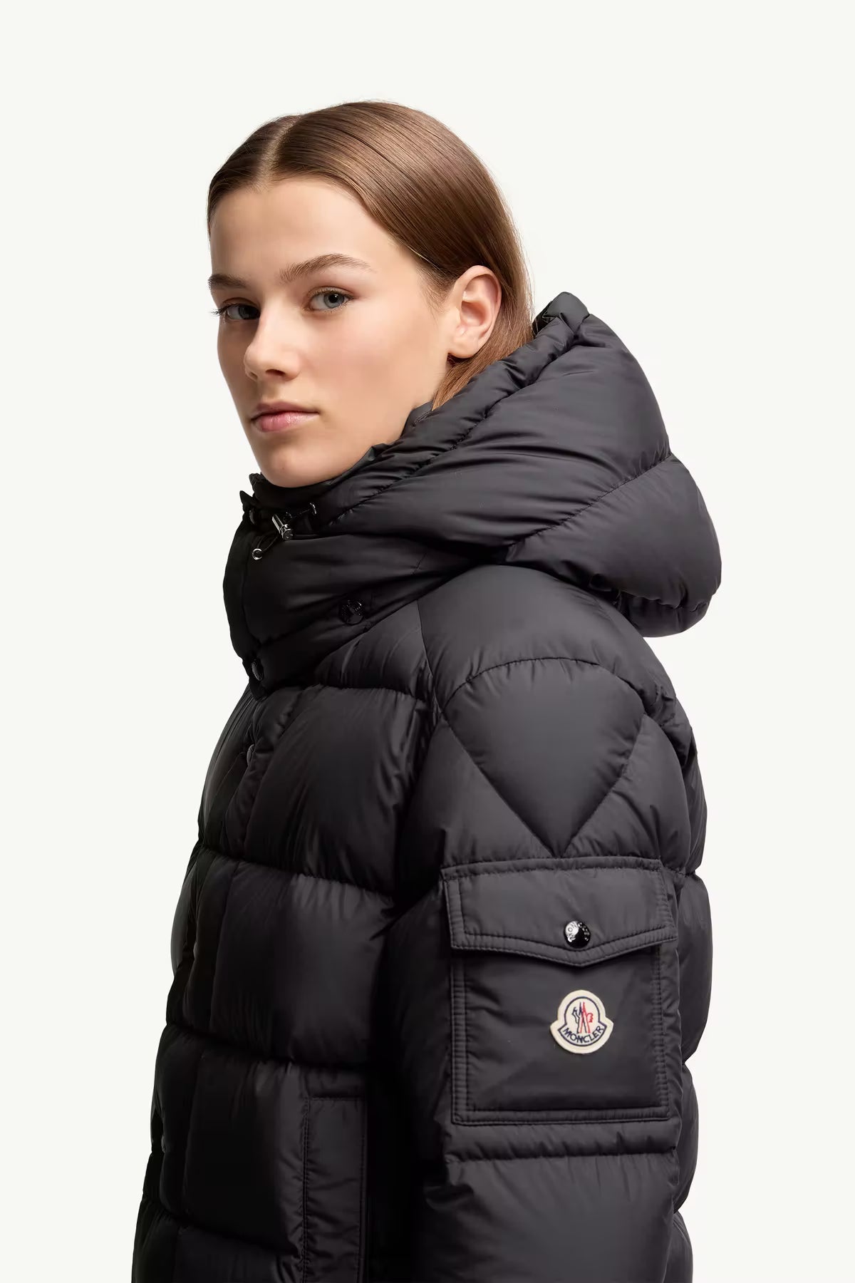 Doudoune courte à capuche Moncler Maya 70